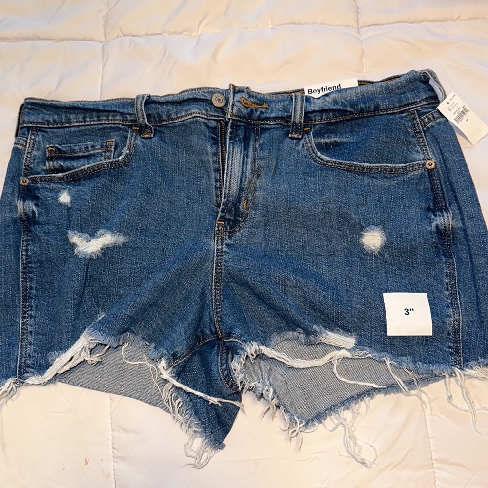 Old Navy boyfriend jean shorts midrise
